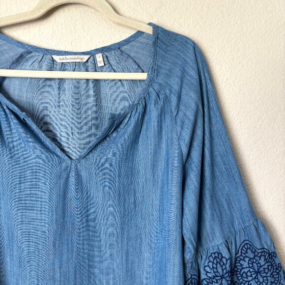 Soft Surroundings Chambray Embroidered Flare Bell Sleeve V-Neck Blouse Top - Picture 4 of 8